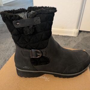 NIB JBU Jambo Water Resistant Boots
